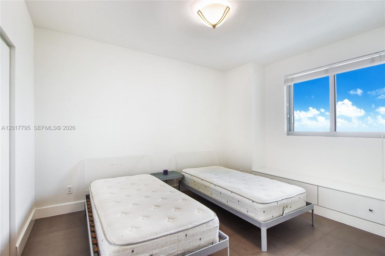 888 Biscayne Blvd, Unit 2705, Miami, FL 33132 Photo