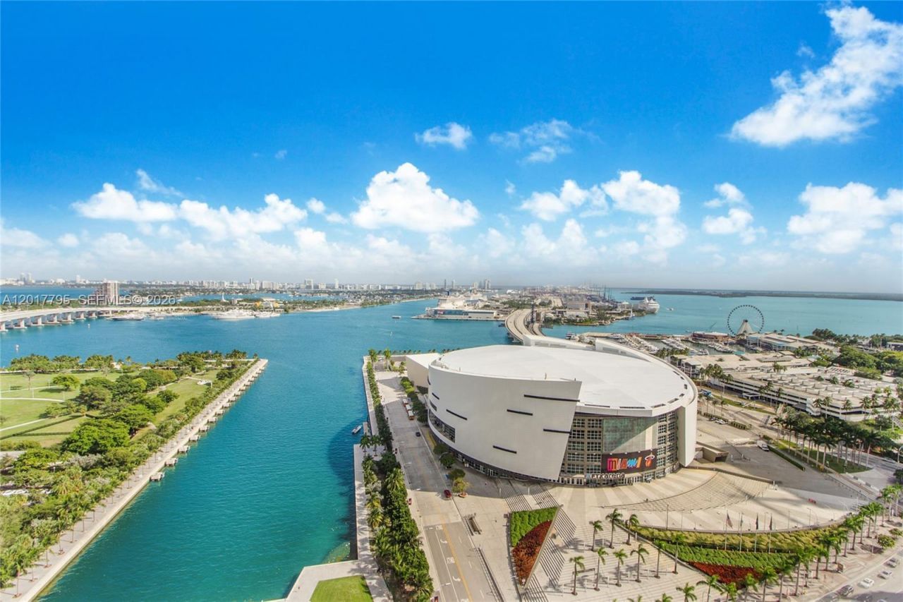 888 Biscayne Blvd, Unit 2705, Miami, FL 33132 Photo