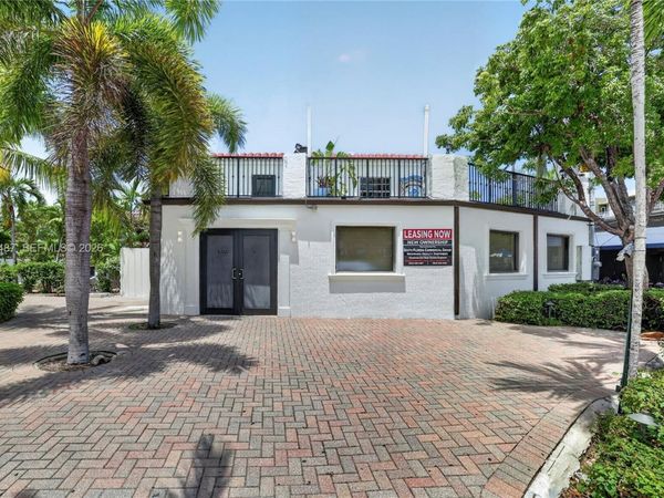 2300 NE 6th Ave, Wilton Manors, FL 33305