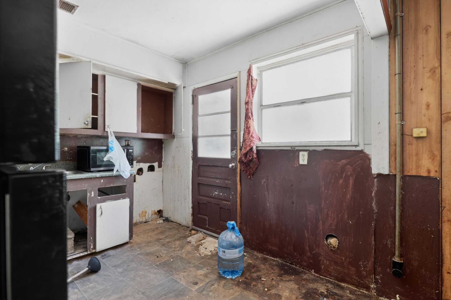 753 Vincent Avenue Photo 16
