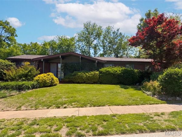 1440 Tina Drive , Florissant, MO 63033