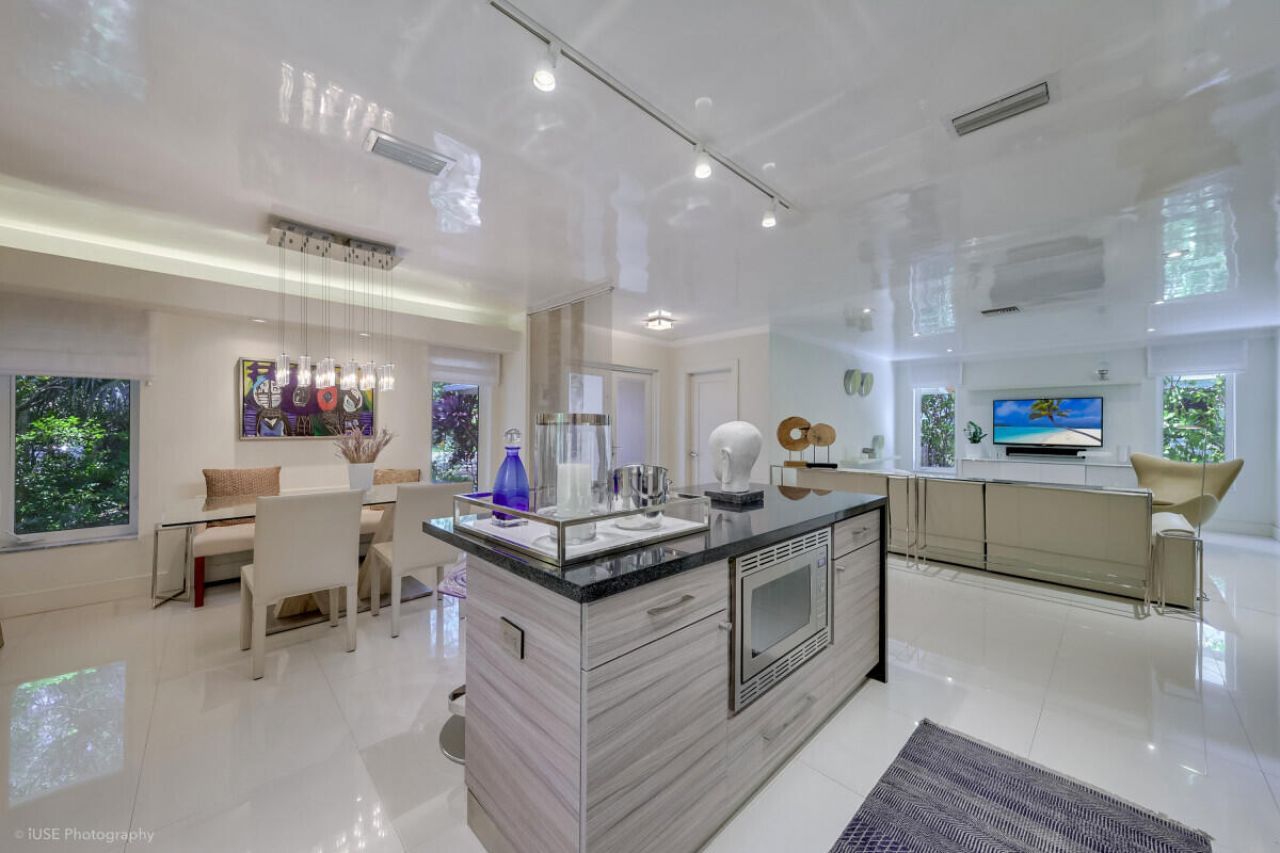 905 Sorolla Avenue, Coral Gables, FL 33134 Photo