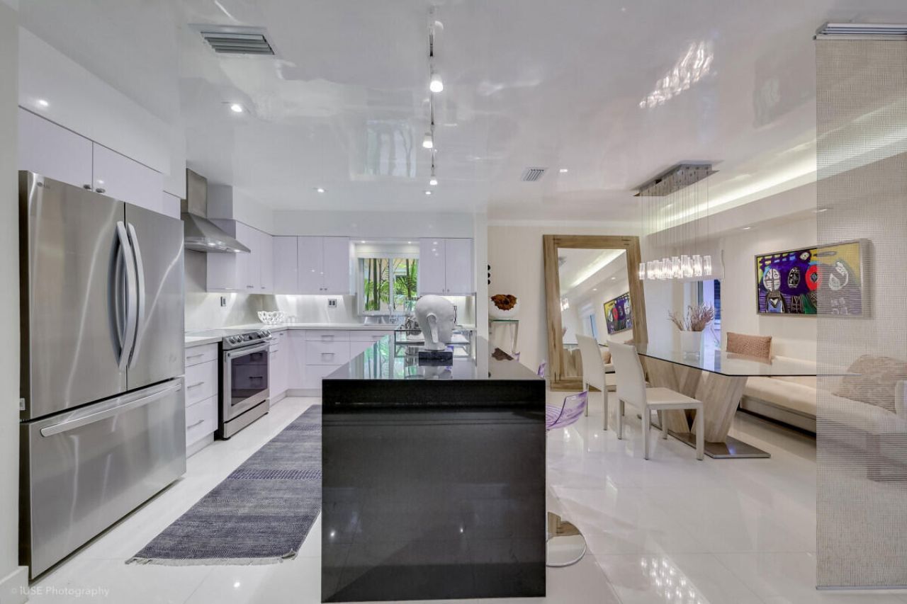 905 Sorolla Avenue, Coral Gables, FL 33134 Photo