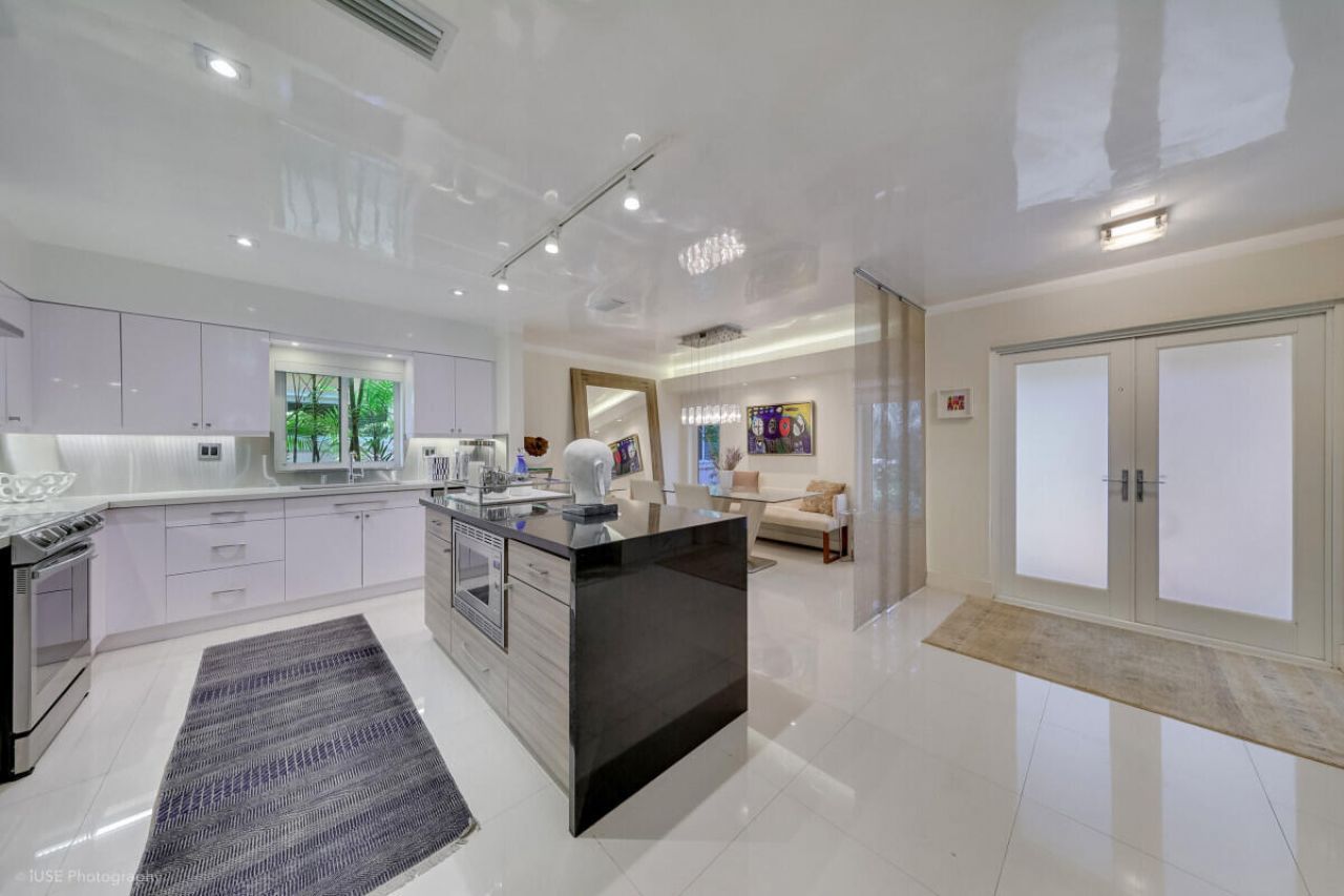 905 Sorolla Avenue, Coral Gables, FL 33134 Photo