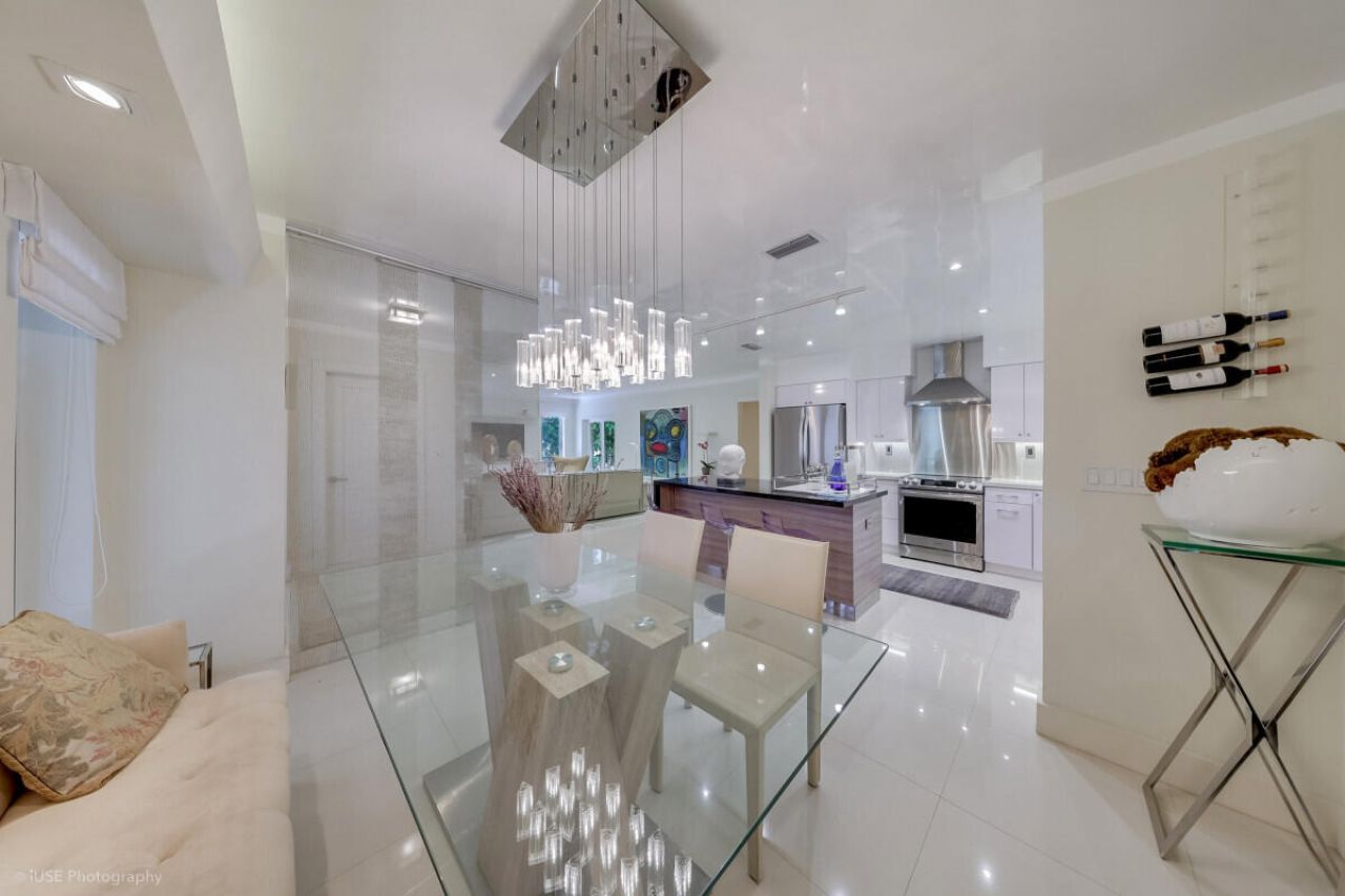 905 Sorolla Avenue, Coral Gables, FL 33134 Photo