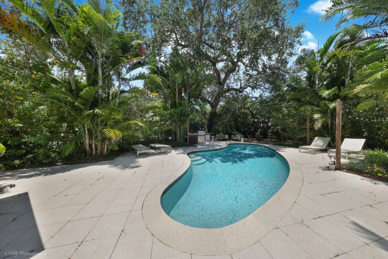 905 Sorolla Avenue, Coral Gables, FL 33134 Photo