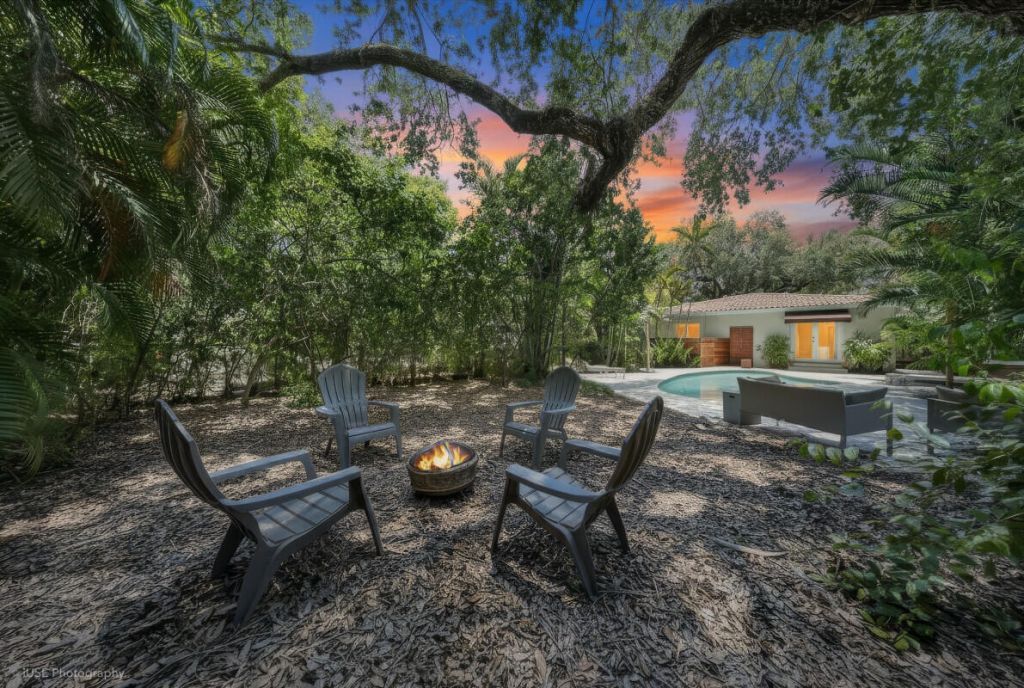 905 Sorolla Avenue, Coral Gables, FL 33134 Photo
