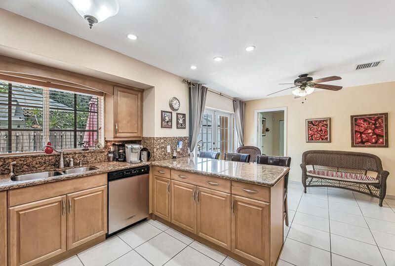 4957 SW 94th Terrace, Cooper City, FL 33328 Photo