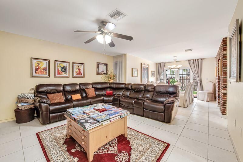 4957 SW 94th Terrace, Cooper City, FL 33328 Photo