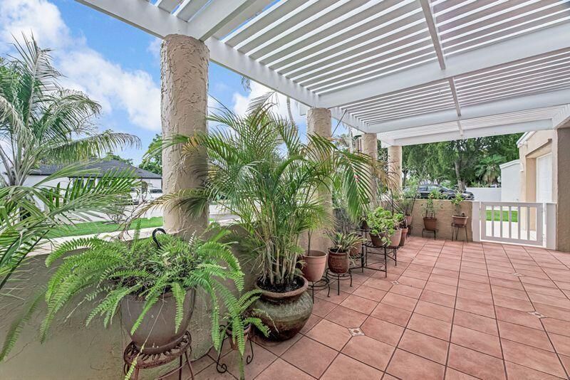 4957 SW 94th Terrace, Cooper City, FL 33328 Photo