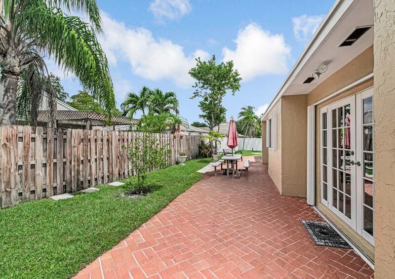 4957 SW 94th Terrace, Cooper City, FL 33328 Photo