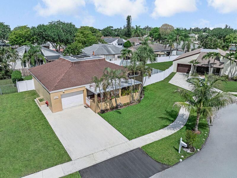 4957 SW 94th Terrace, Cooper City, FL 33328 Photo