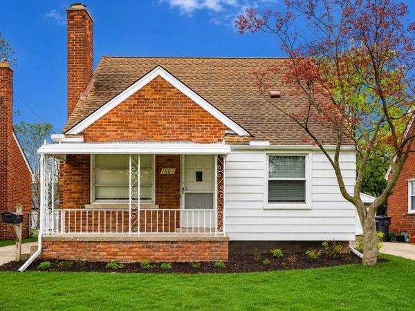 1809 Kingsbury Avenue, Dearborn, MI 48128