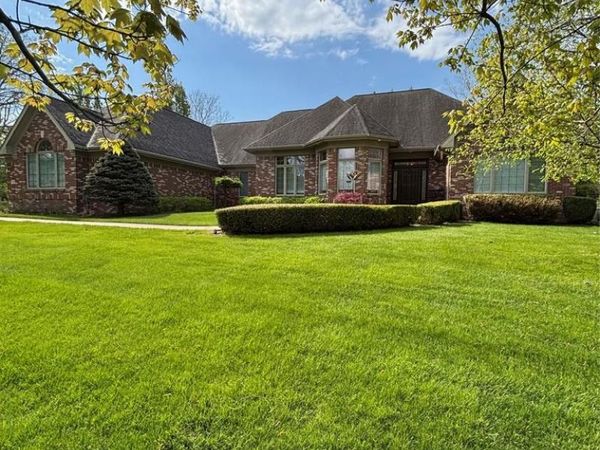 9035 N Island Drive , Flushing Twp, MI 48433