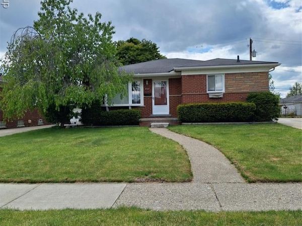 8547 Kinloch Street, Dearborn Heights, MI 48127