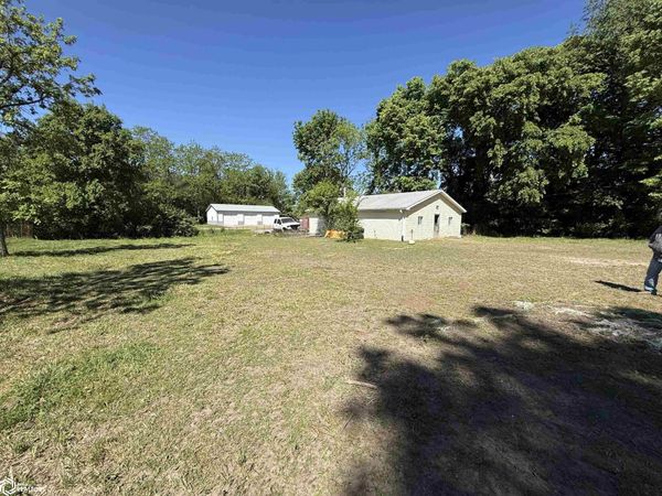 101 N 6Th Street, Farmington, IA 52626