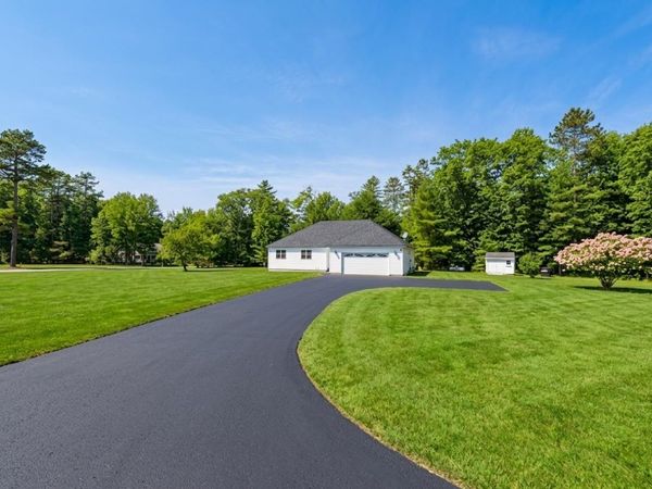 37 Rosy Lane, Campton, NH 03223