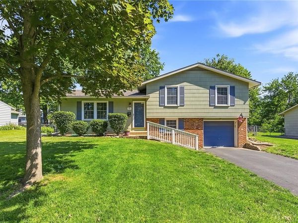 12116 W 68th Street, Shawnee, KS 66216