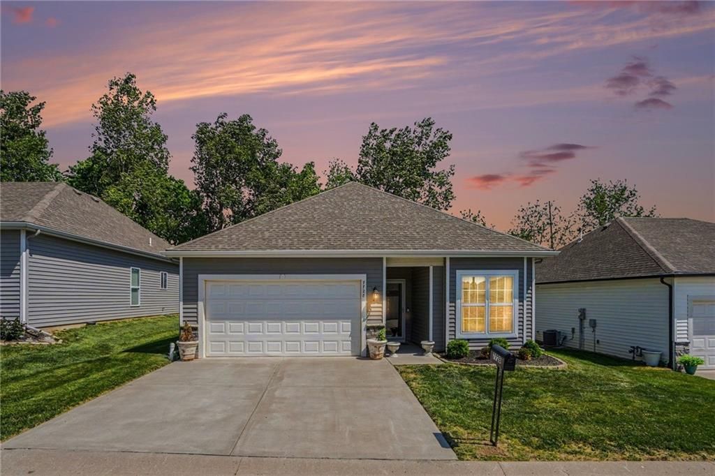 7728 NW 124th Street, Kansas City, MO 64163 Main Photo