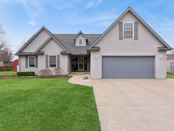 313 S Elm Street , Manteno, IL 60950