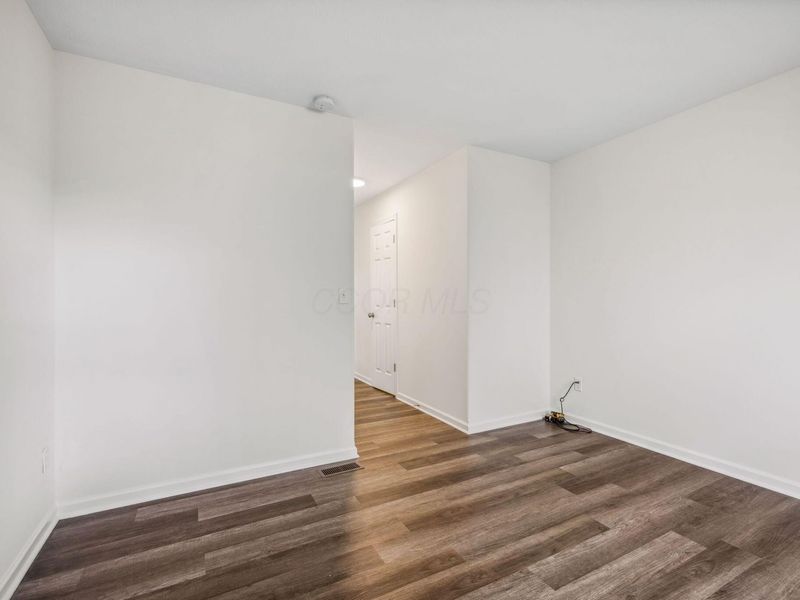 502 Heidish Drive, Commercial Point, OH 43116 Photo 13