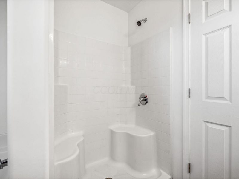 502 Heidish Drive, Commercial Point, OH 43116 Photo 24