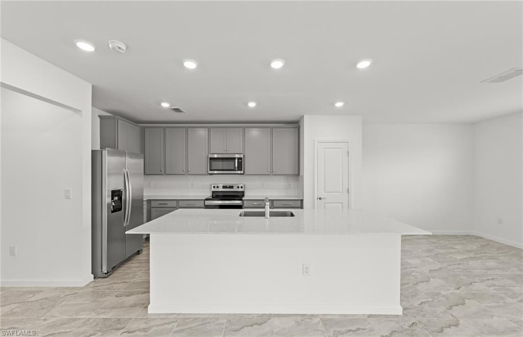 616 Oasis Lake Pl, Lehigh Acres, FL 33936 Photo