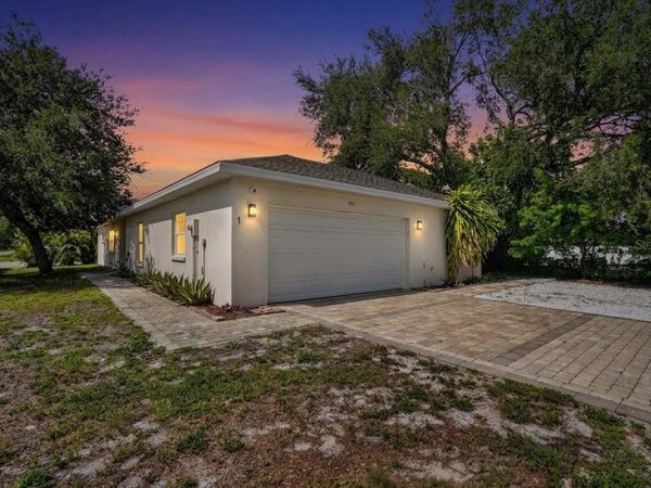 2011 OUTER DRIVE, Unit 1, SARASOTA, FL 34231