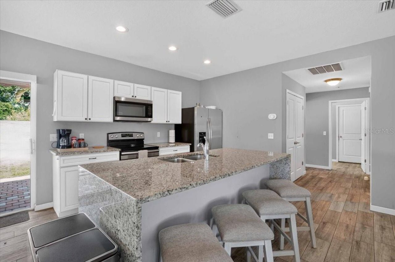 2011 Outer Drive, Unit 1, Sarasota, FL 34231 Photo