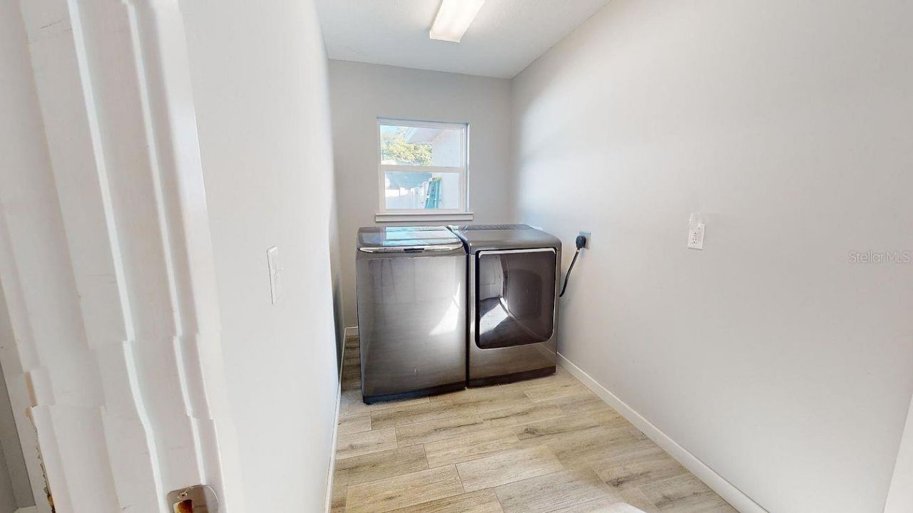 2011 Outer Drive, Unit 1, Sarasota, FL 34231 Photo