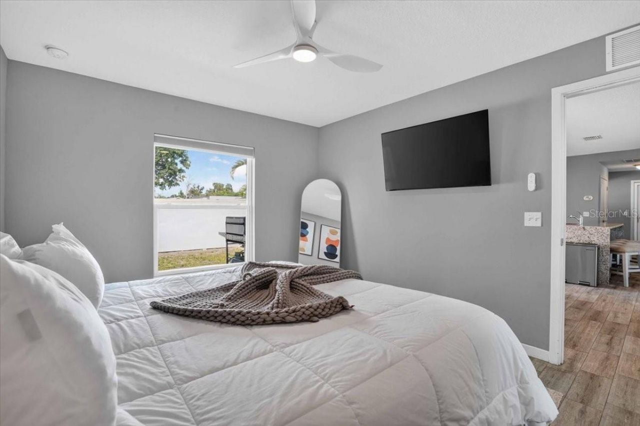 2011 Outer Drive, Unit 1, Sarasota, FL 34231 Photo