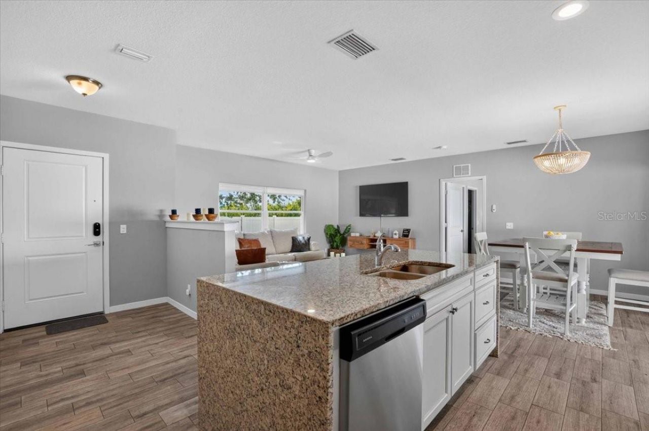 2011 Outer Drive, Unit 1, Sarasota, FL 34231 Photo