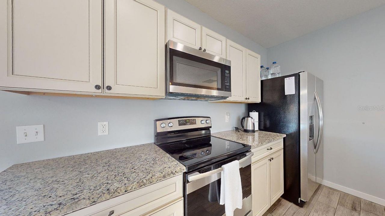 2011 Outer Drive, Unit 1, Sarasota, FL 34231 Photo