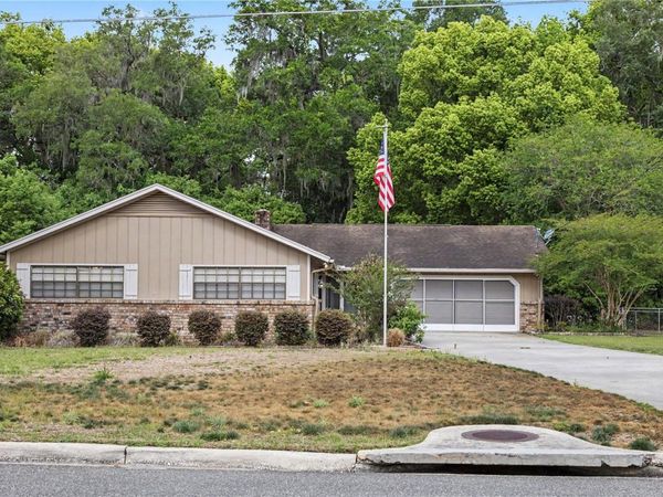 536 NE 40TH AVENUE , OCALA, FL 34470