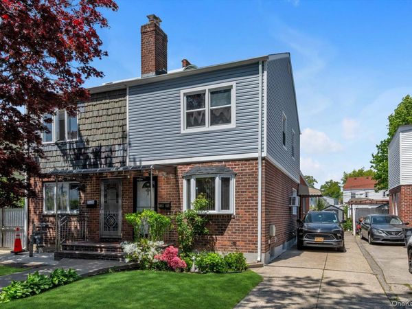 13835 64th Avenue , Flushing, NY 11367