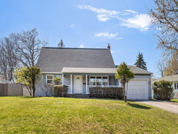 27 Madison Street , Greenport, NY 11944