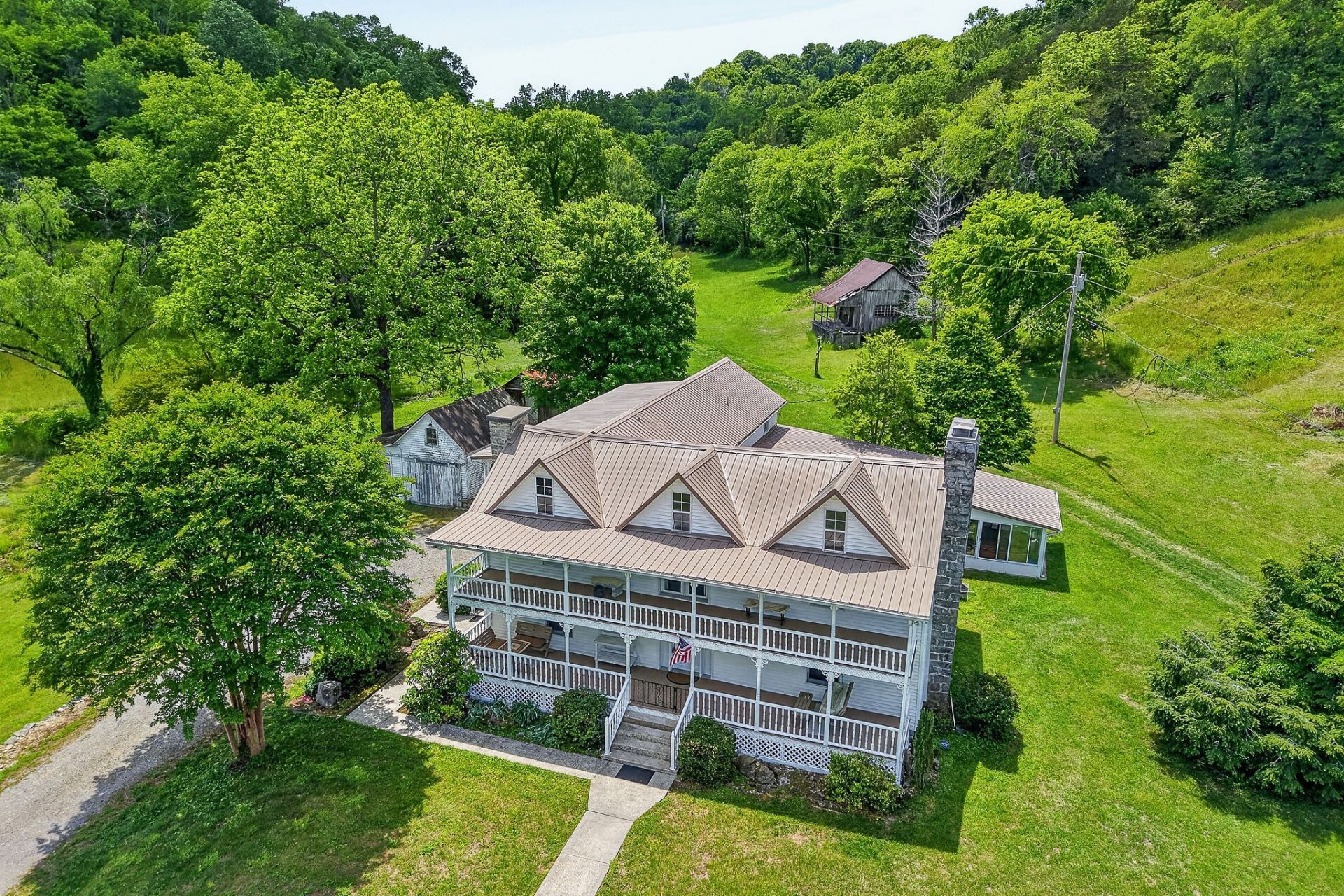 181 Tinsley Ln, Whitleyville, TN 38588 Main Photo