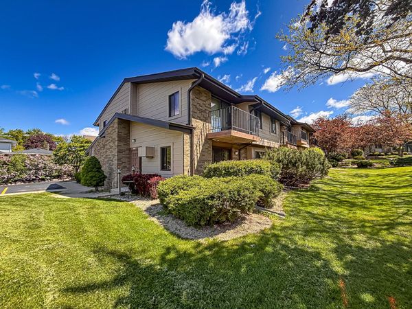 306 Sheffield Rd, Unit 5, Waukesha, WI 53186