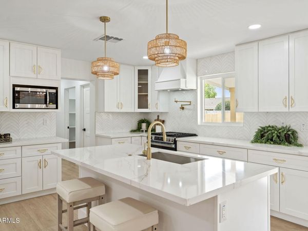 8314 E CAMELBACK Road, Scottsdale, AZ 85251