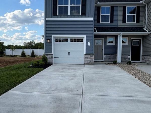 31 Pultz Boulevard, Riverside, OH 45431