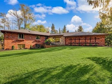 1750 Center Street, East Aurora, NY 14052