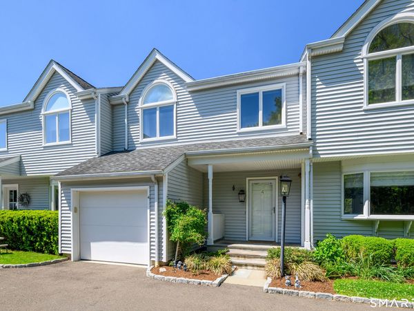 6 Caroline Farms, Unit 4, Greenwich, CT 06807