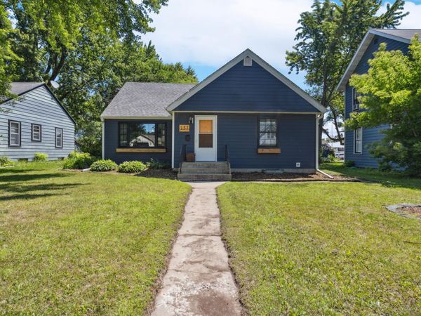 257 S Orange Street , Waconia, MN 55387