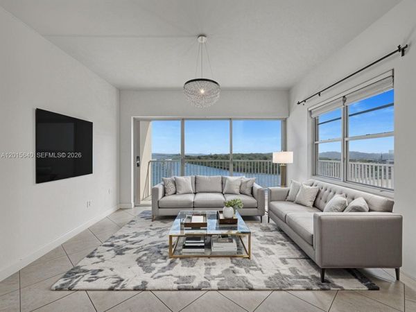 300 Bayview Dr , Unit 906, Sunny Isles Beach, FL 33160