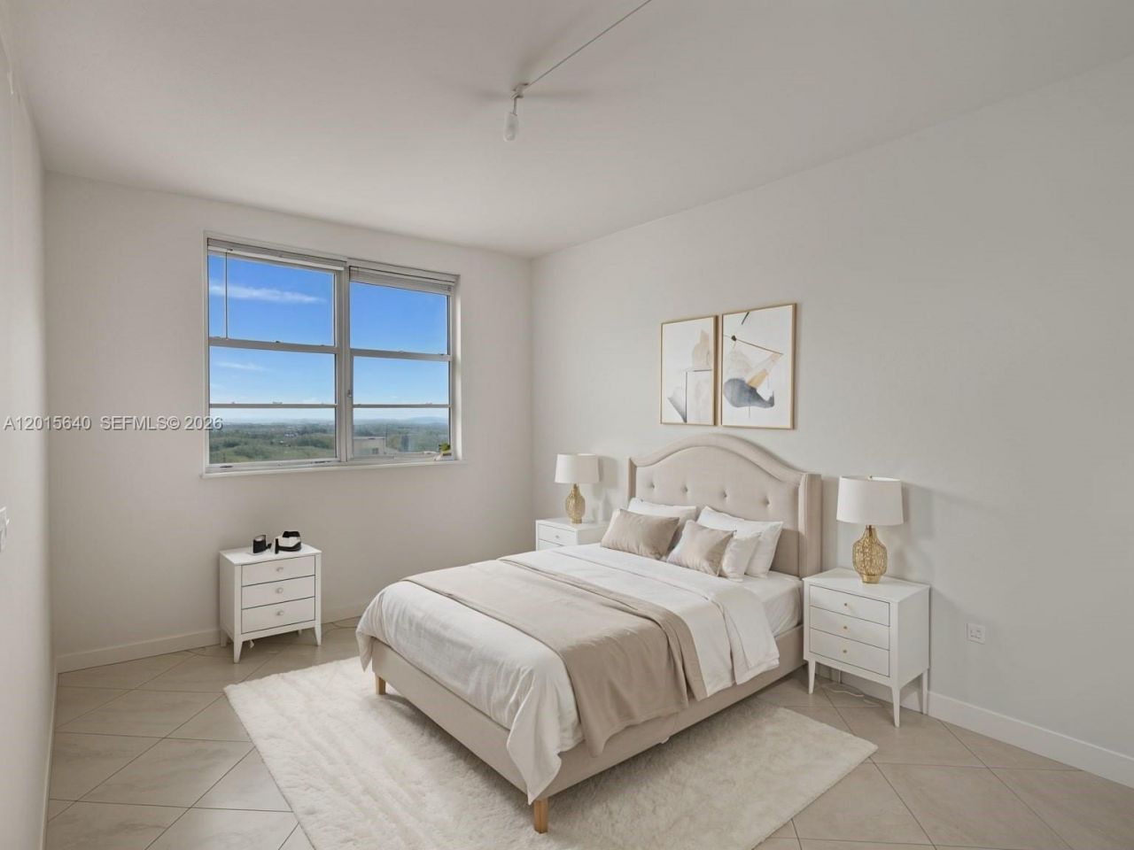 300 Bayview Dr , Unit 906, Sunny Isles Beach, FL 33160 Photo