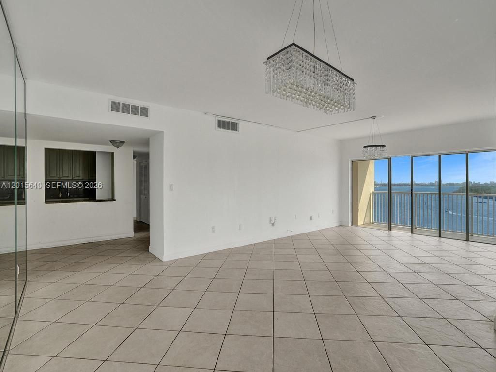 300 Bayview Dr , Unit 906, Sunny Isles Beach, FL 33160 Photo