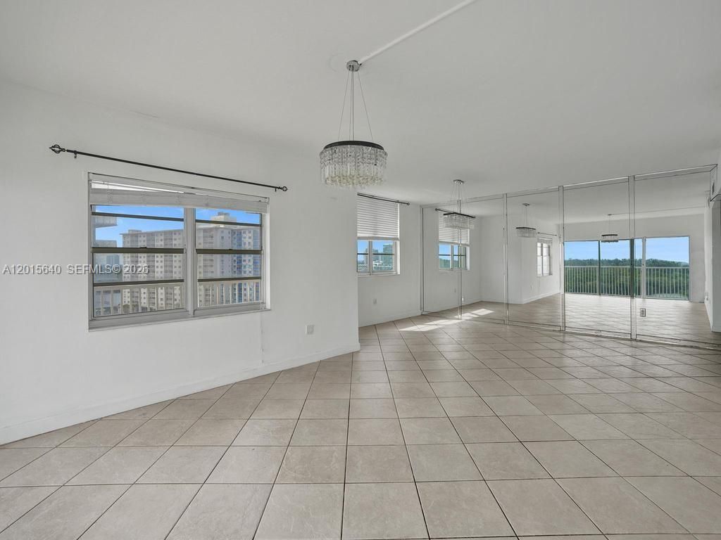 300 Bayview Dr , Unit 906, Sunny Isles Beach, FL 33160 Photo