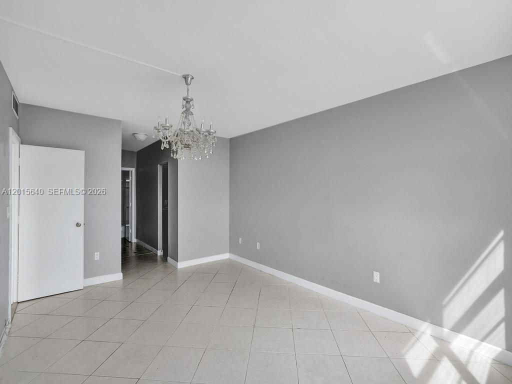 300 Bayview Dr , Unit 906, Sunny Isles Beach, FL 33160 Photo