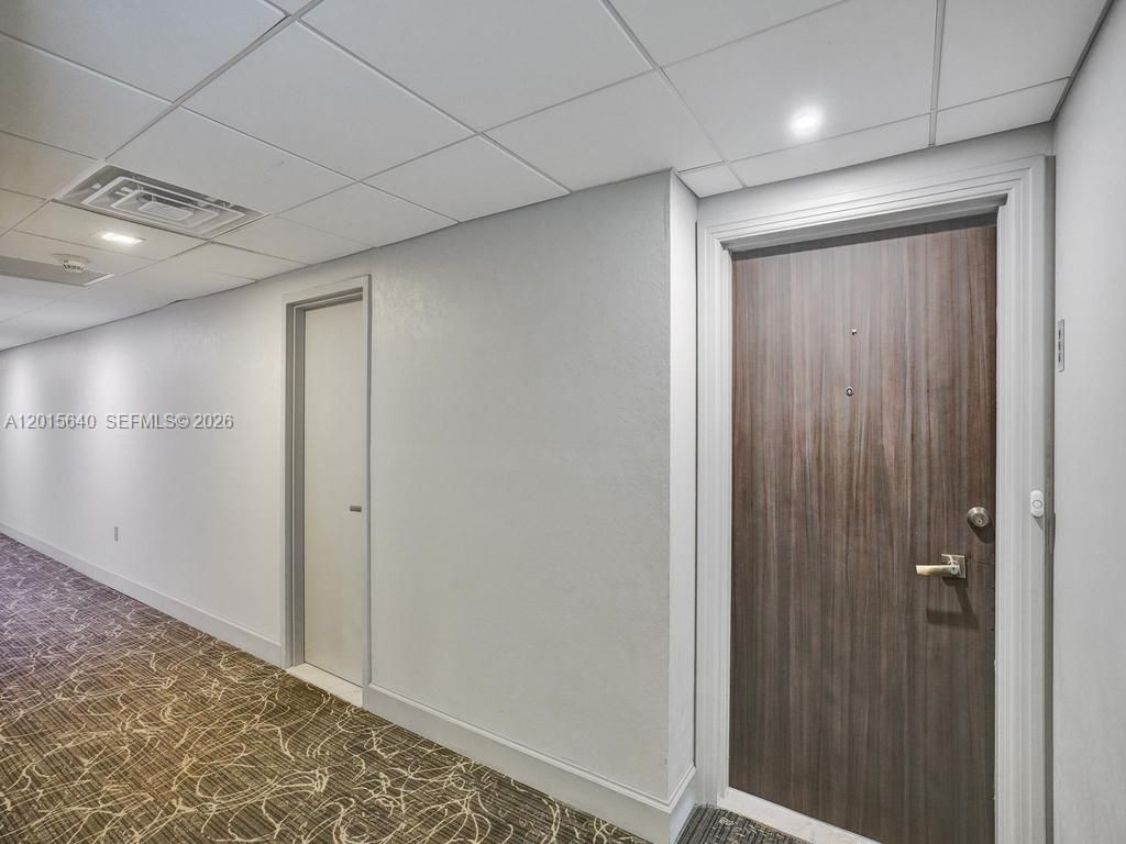 300 Bayview Dr , Unit 906, Sunny Isles Beach, FL 33160 Photo