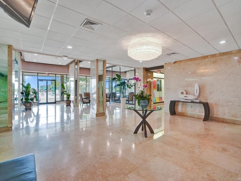 300 Bayview Dr , Unit 906, Sunny Isles Beach, FL 33160 Photo